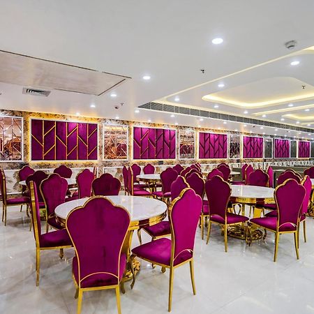 Townhouse Grand Address Hotel And Banquet Ghaziabad Eksteriør billede