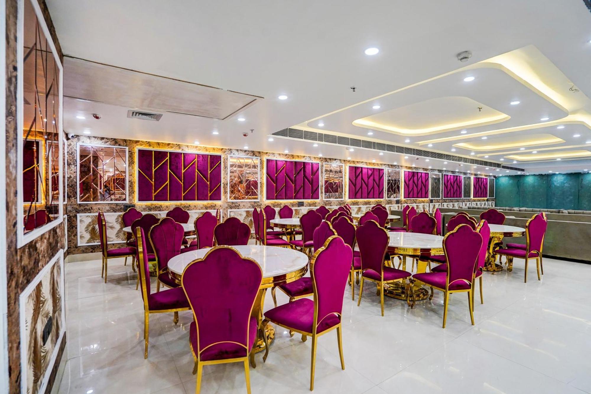 Townhouse Grand Address Hotel And Banquet Ghaziabad Eksteriør billede